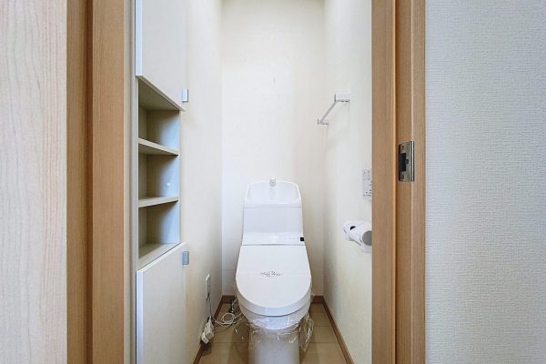 property_4deb0642-c23e-499b-b6bc-b7cae9714363_00012