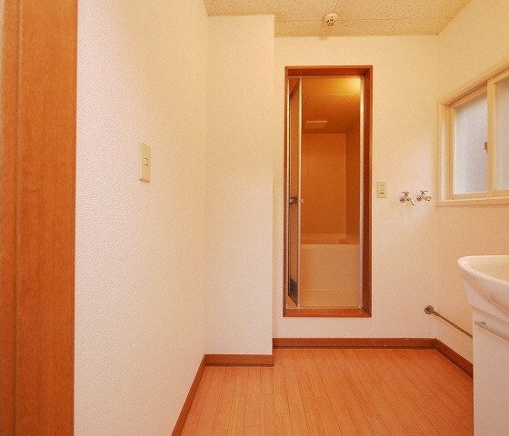 18584875_2_073627_K0005_F7