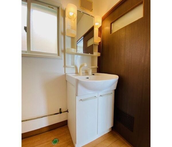 18584875_2_073627_K0005_N5