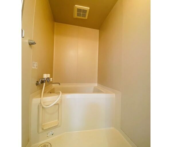 18584875_2_073627_K0005_N6